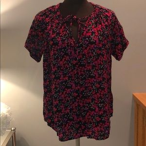 French Connection floral shirt sleeve top.